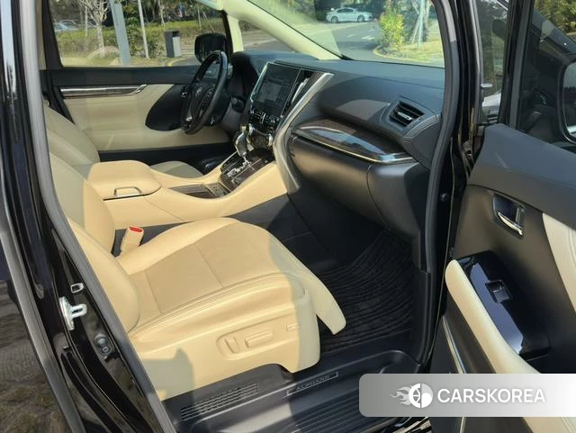 Toyota Alphard 2021 Черный из Китая, фото 5