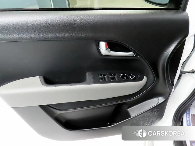 Kia The New Kia Ray 2023 Белый из Кореи, фото 6
