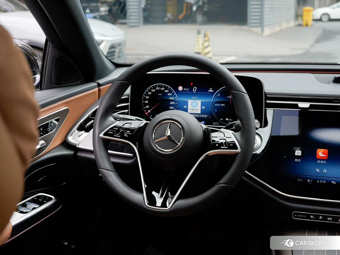 Mercedes-Benz E-Class 2024 Черный из Китая, фото 5