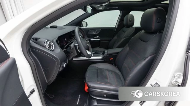 Mercedes-Benz GLA - Class H247 2025 Белый из Кореи, фото 5