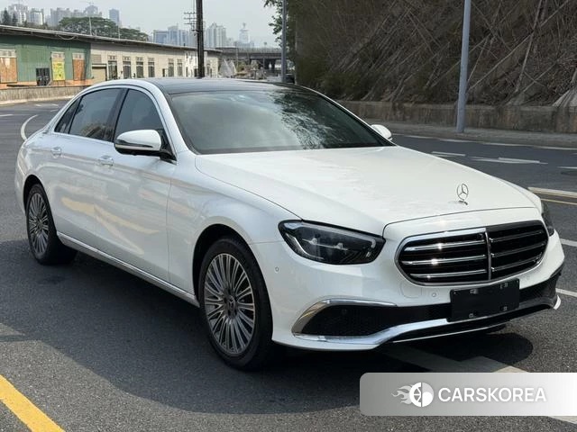 Mercedes-Benz E-Class 2021 Белый из Китая, фото 5