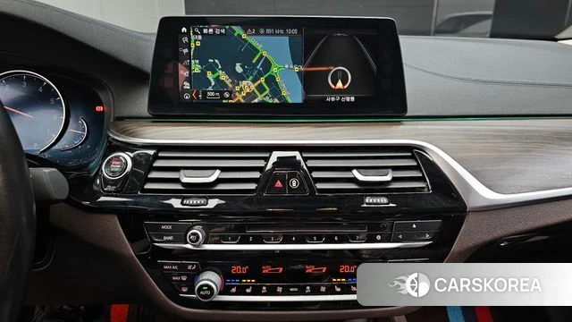 BMW 5 Series (G30) 2018 Белый из Кореи, фото 5