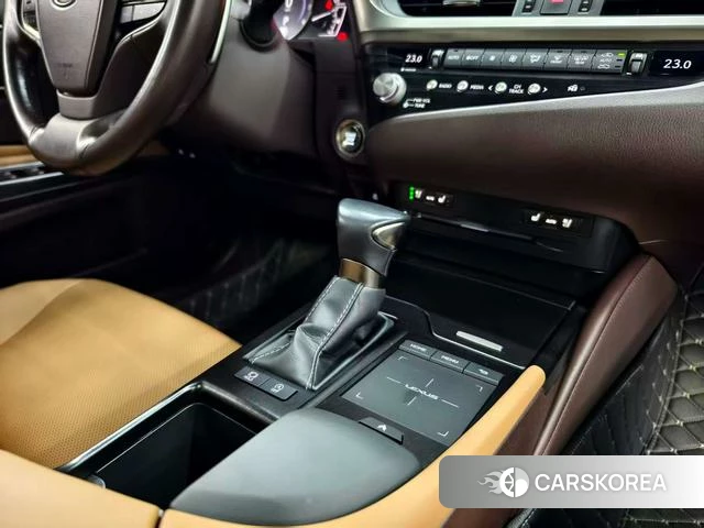 Lexus ES 2021 Шампань из Китая, фото 5