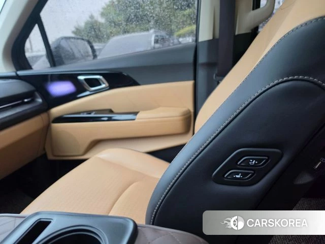 Kia Carnival 4th generation 2023 Черный из Кореи, фото 5
