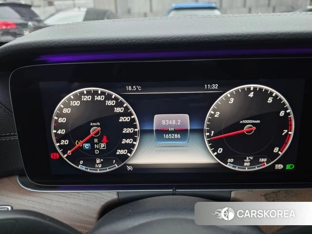 Mercedes-Benz E-Class W213 2019 Черный из Кореи, фото 5