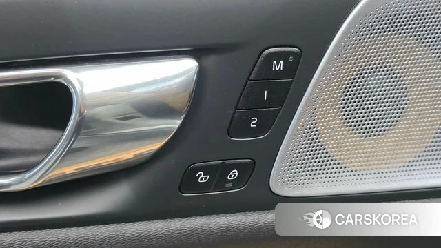 Volvo S60 3rd generation 2019 Белый из Кореи, фото 5