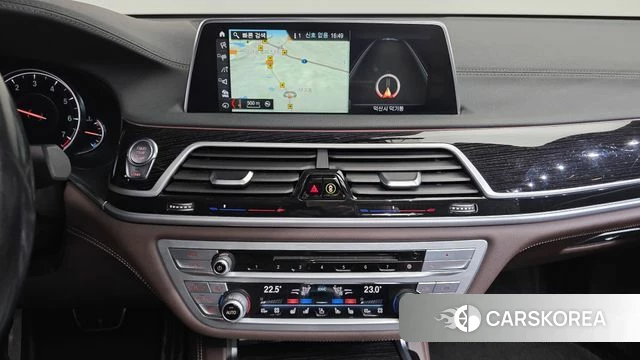 BMW 7 Series (G11) 2018 Синий из Кореи, фото 5