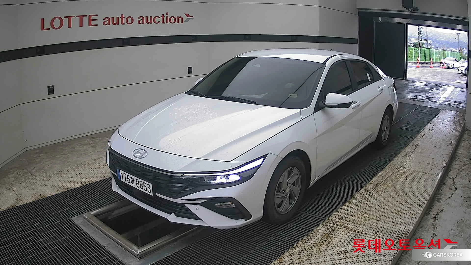 Hyundai Avante 2024 Atlas White из Кореи, фото 5