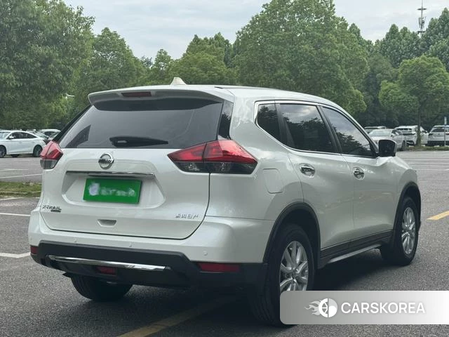 Nissan X-Trail 2023 Белый из Китая, фото 5