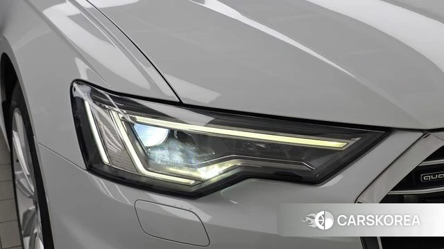 Audi A6 (C8) 2021 Белый из Кореи, фото 5