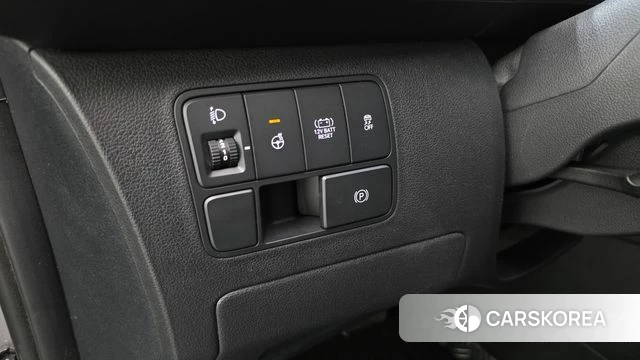 Hyundai Staria 2024 Серебристо-серый из Кореи, фото 5