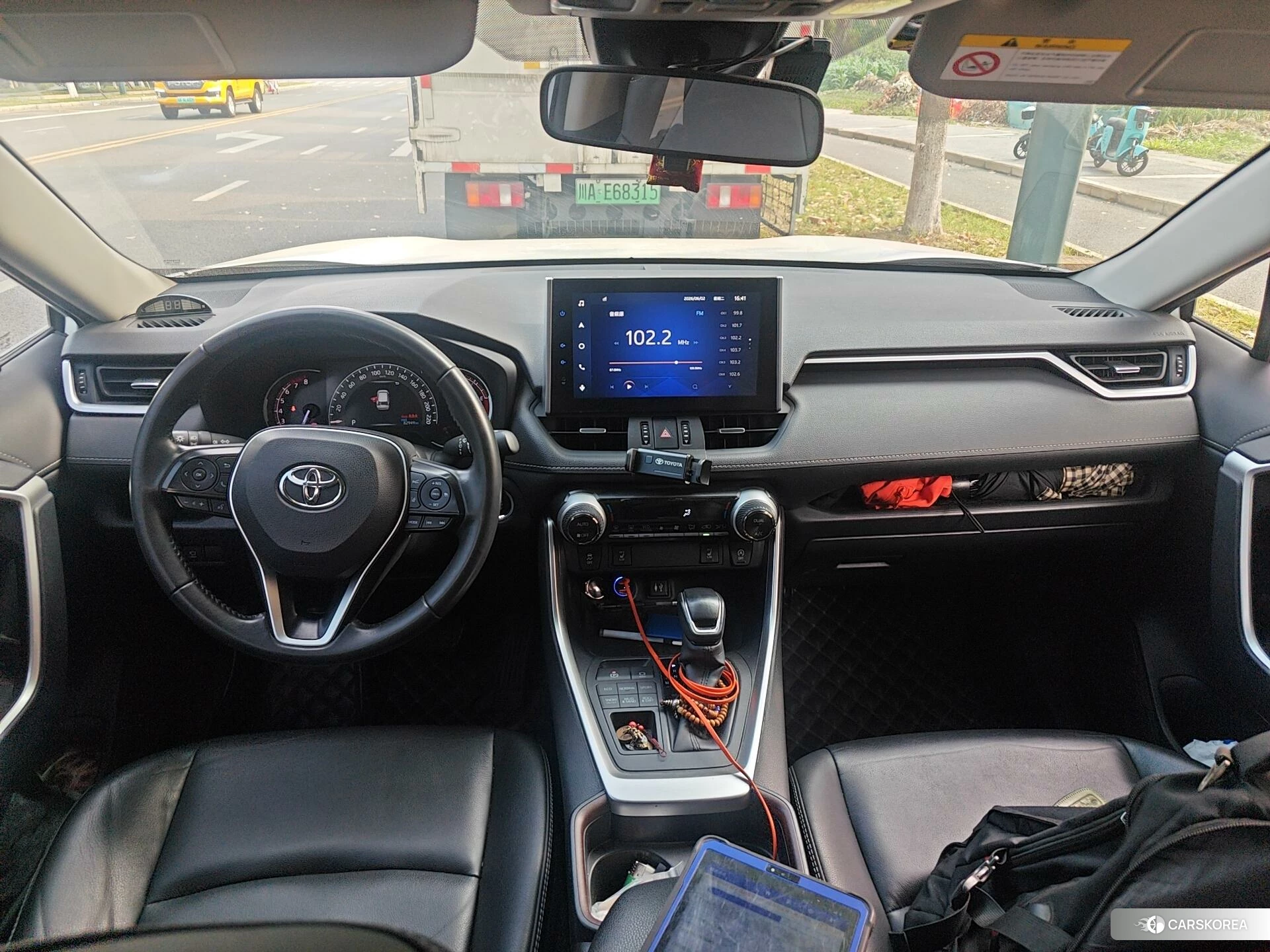 Toyota RAV4 2021 Белый из Китая, фото 5