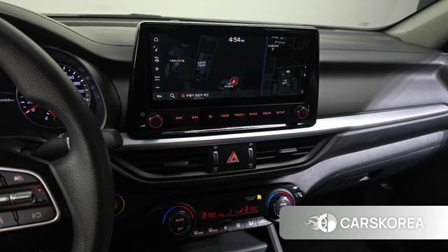 Kia The New K3 2nd generation 2021 Белый из Кореи, фото 5