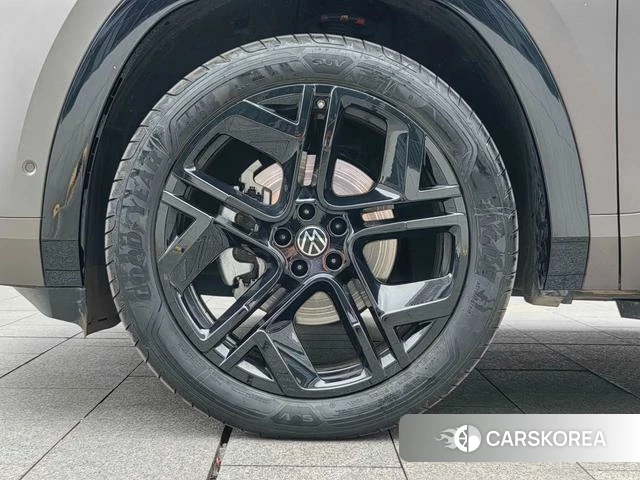 Volkswagen Teramont 2025 Темно-серый из Китая, фото 5
