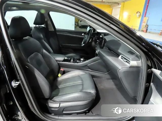 Kia K5 3rd generation 2021 Черный из Кореи, фото 5