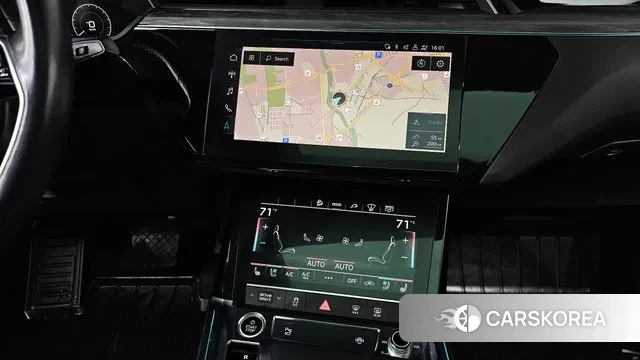 Audi e-Tron 2021 Черный из Кореи, фото 5