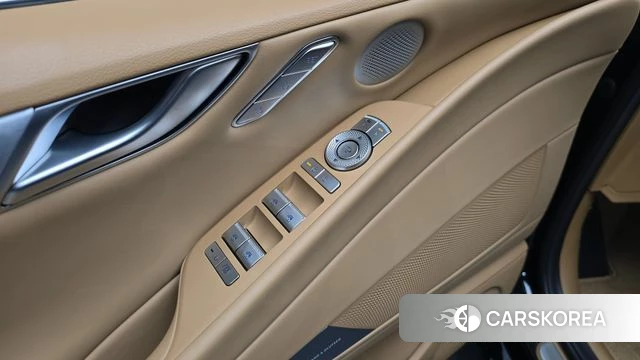 Genesis G80 (RG3) 2025 Черный из Кореи, фото 5