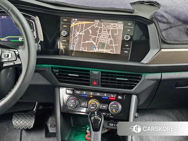 Volkswagen 7th Generation of Jetta 2021 Серебристо-серый из Кореи, фото 5