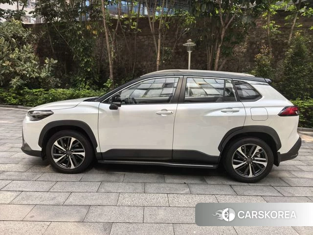 Toyota Frontlander 2022 Белый из Китая, фото 5