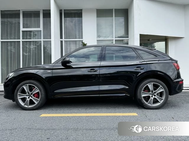 Audi Q5L 2023 Черный из Китая, фото 5