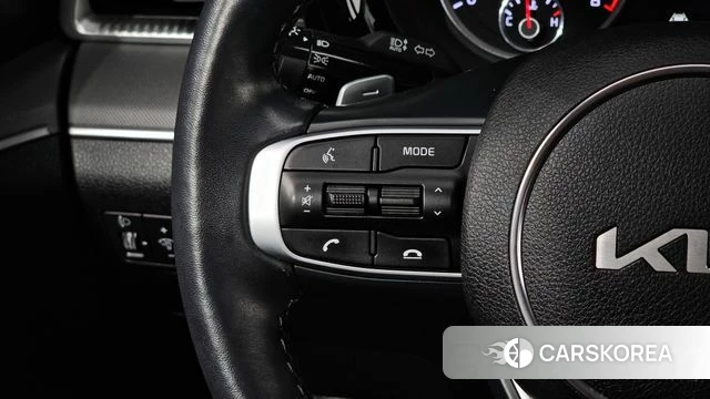Kia K5 3rd generation 2023 Белый из Кореи, фото 5