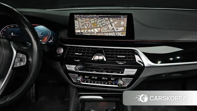 BMW 5 Series (G30) 2020 Серебряный из Кореи, фото 5