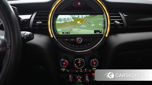 Mini Cooper D 2018 Жемчужный цвет из Кореи, фото 5