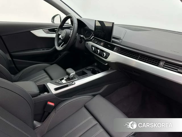 Audi A4L 2024 Белый из Китая, фото 5