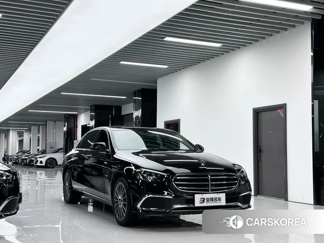 Mercedes-Benz E-Class 2023 Черный из Китая, фото 5