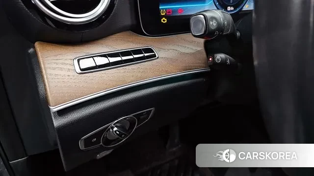 Mercedes-Benz E-Class W213 2019 Черный из Кореи, фото 5