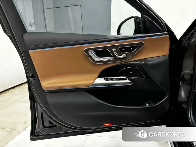 Mercedes-Benz E-Class 2024 Черный из Китая, фото 5