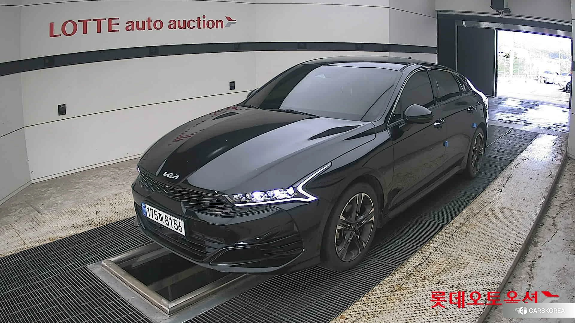 Kia K5 2023 Aurora Black Pearl из Кореи, фото 5