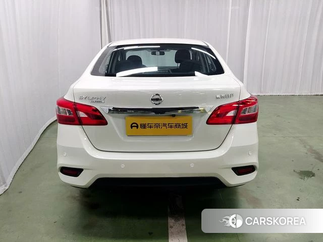 Nissan Sylphy 2025 Белый из Китая, фото 5