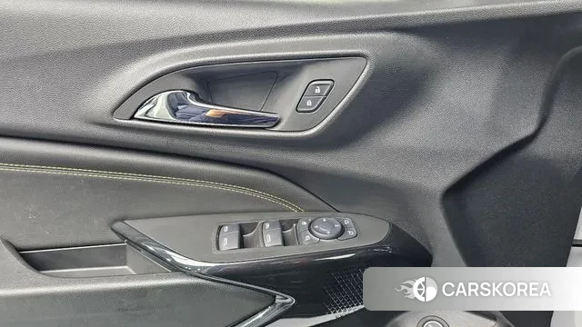 Chevrolet (GM Daewoo) Trax Crossover 2024 Белый из Кореи, фото 5