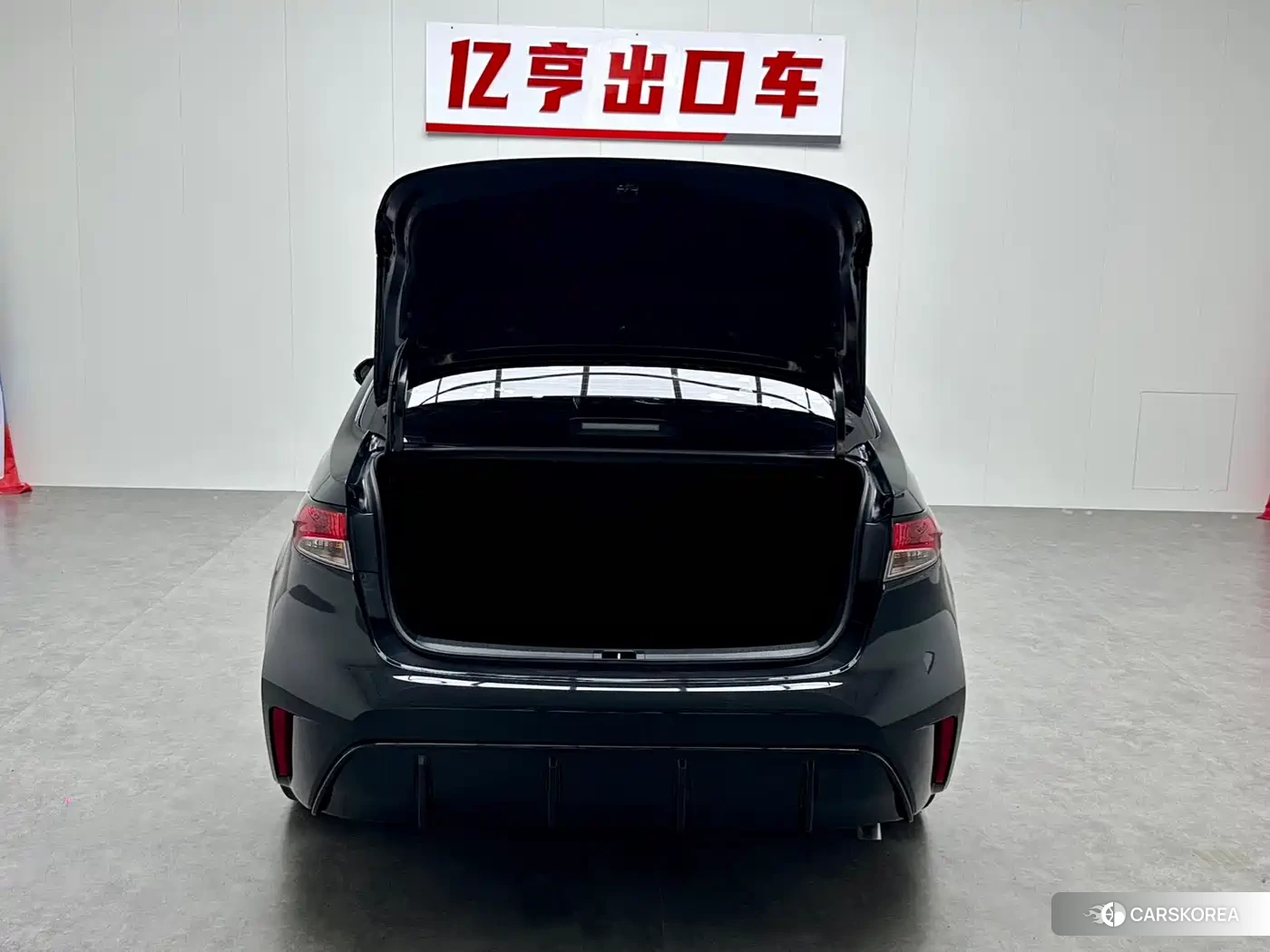 Toyota Levin 2023 Черный из Китая, фото 5