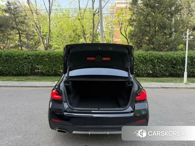 BMW 5 series 2023 Черный из Китая, фото 5