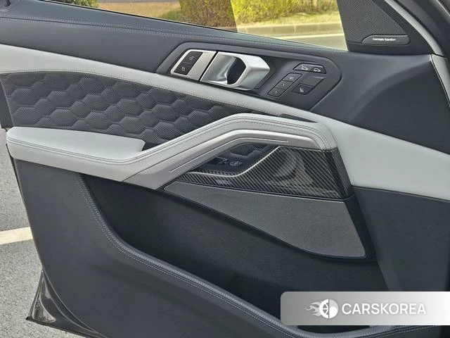 BMW X6 M 2023 Коричневый из Китая, фото 5