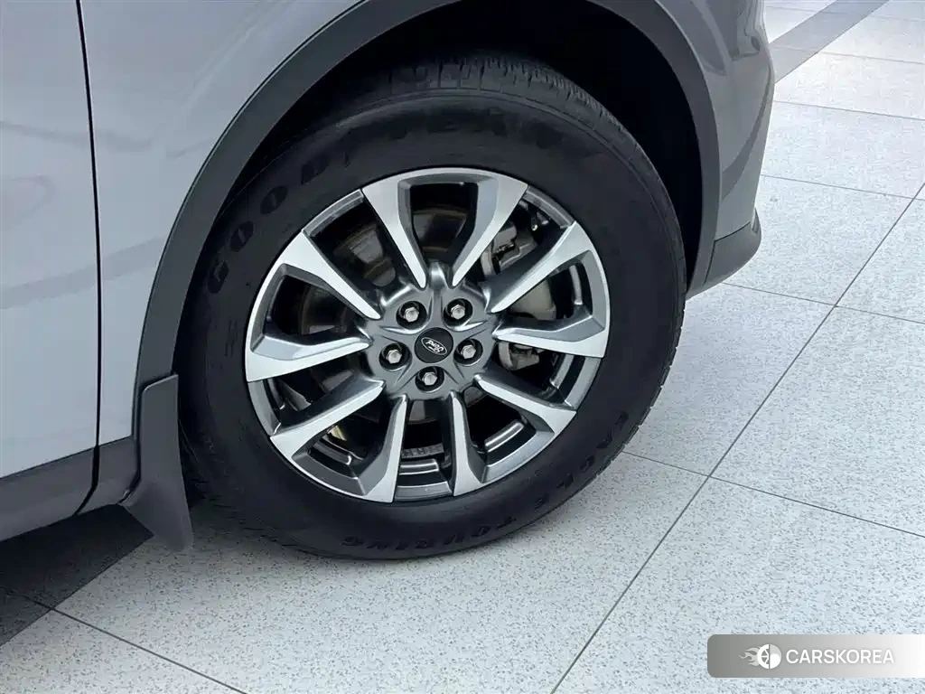 Ford Edge 2024 Silver/gray из Китая, фото 5