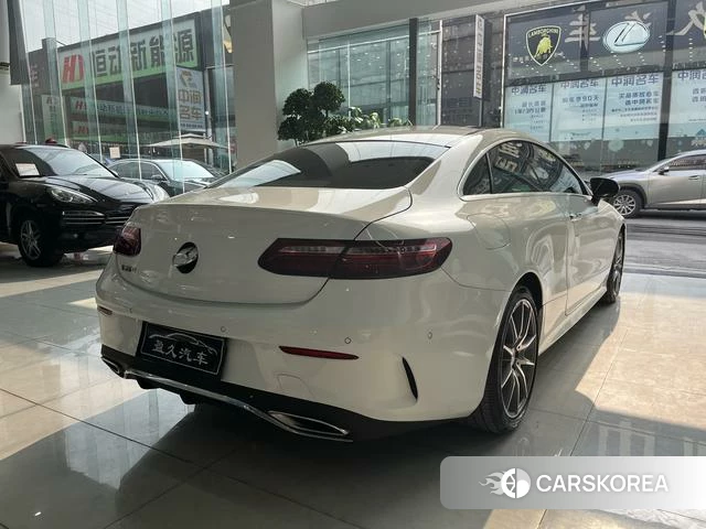 Mercedes-Benz E-Class 2021 Белый из Китая, фото 5