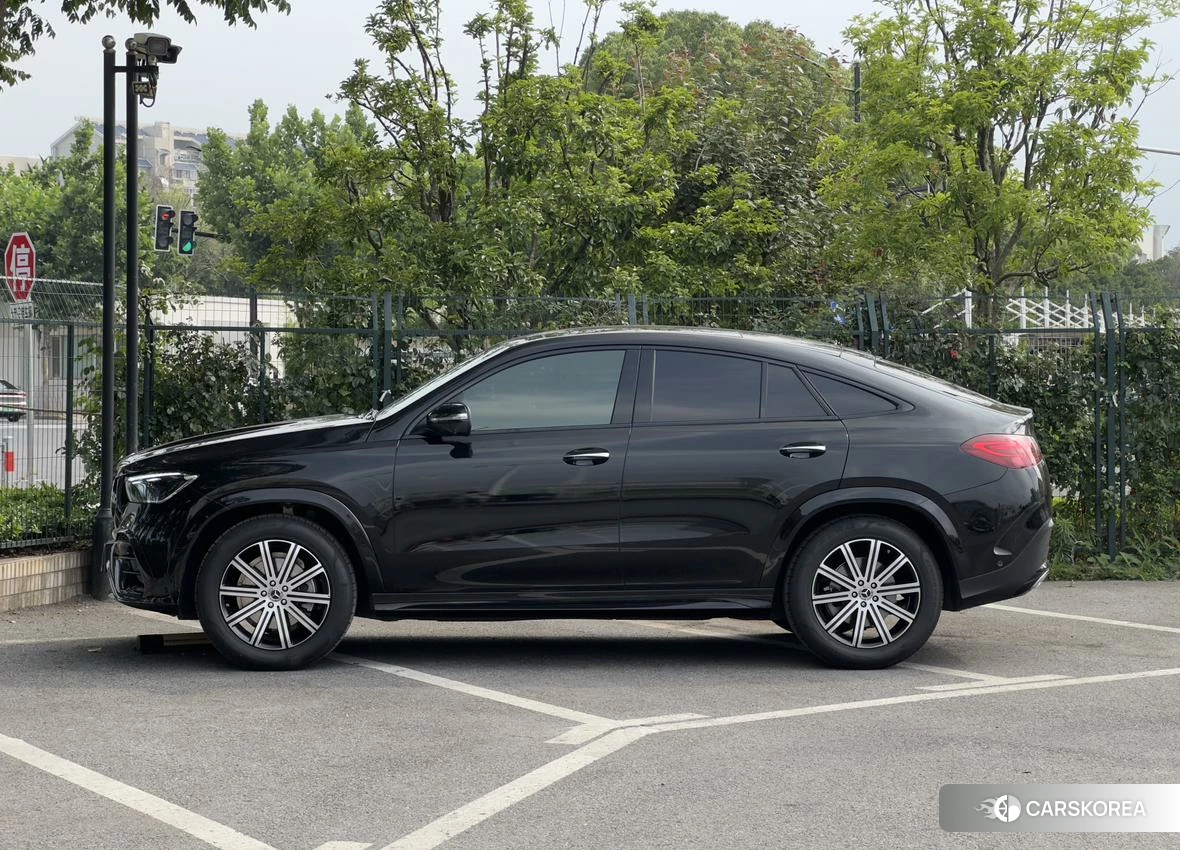Mercedes-Benz GLE 2023 Черный из Китая, фото 5