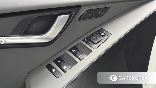 Kia Di Ol Nu Niro 2023 Белый из Кореи, фото 5