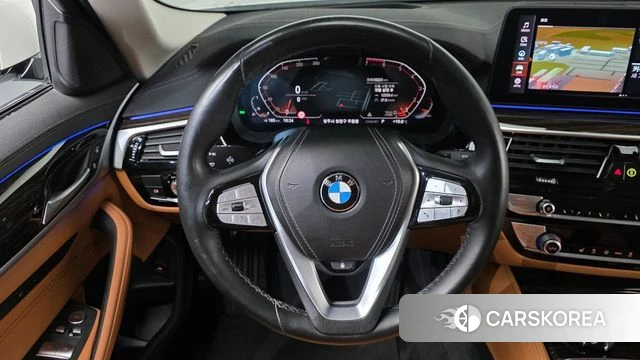 BMW 5 Series (G30) 2020 Белый из Кореи, фото 5