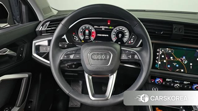 Audi Q3 (F3) 2025 Черный из Кореи, фото 5