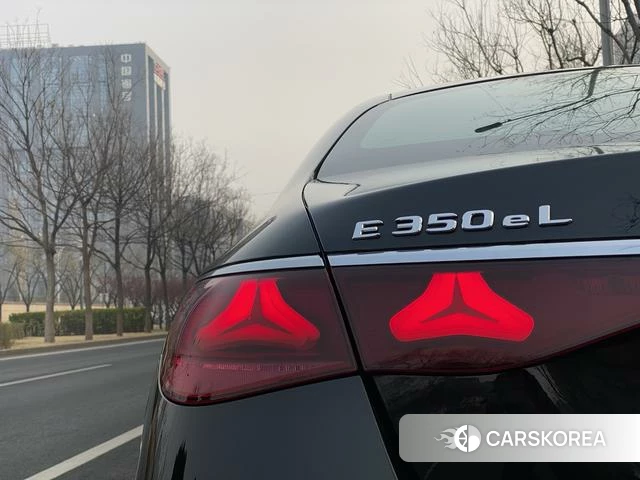 Mercedes-Benz E-Class 2024 Черный из Китая, фото 5