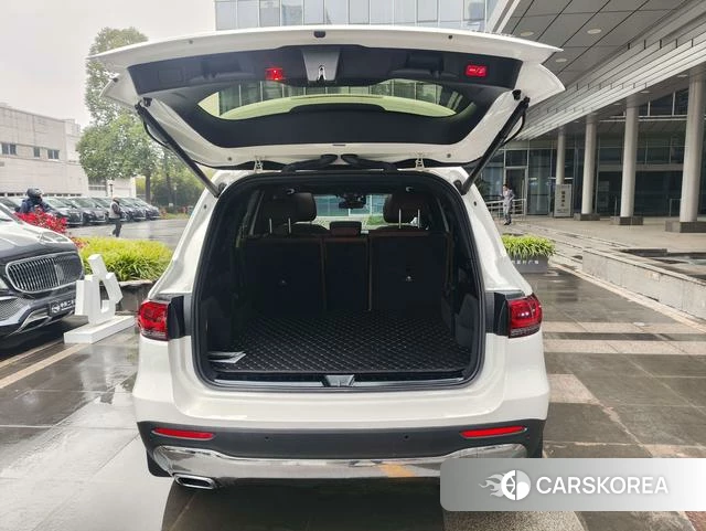 Mercedes-Benz GLB 2023 Белый из Китая, фото 5