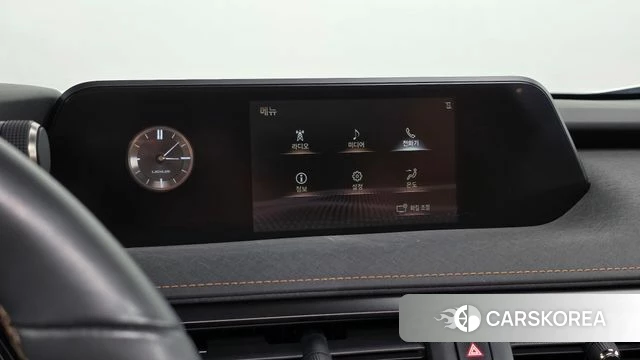 Lexus UX250h 2019 Белый из Кореи, фото 5