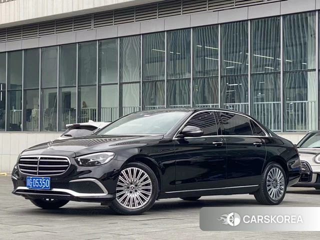 Mercedes-Benz E-Class 2023 Черный из Китая, фото 5