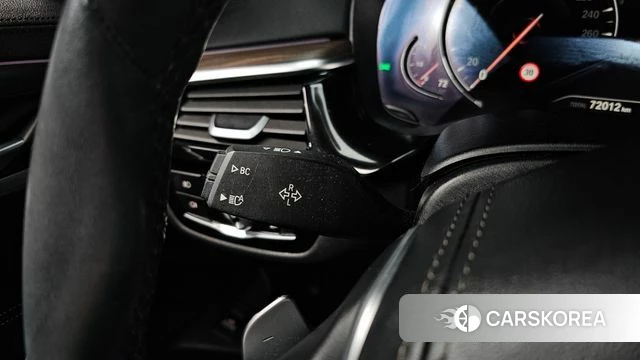 BMW 5 Series (G30) 2018 Серый из Кореи, фото 5