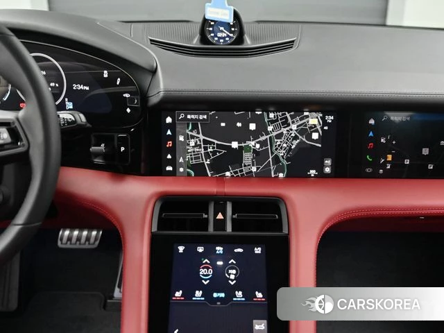 Porsche Taycan id 4969410 из Кореи 5
