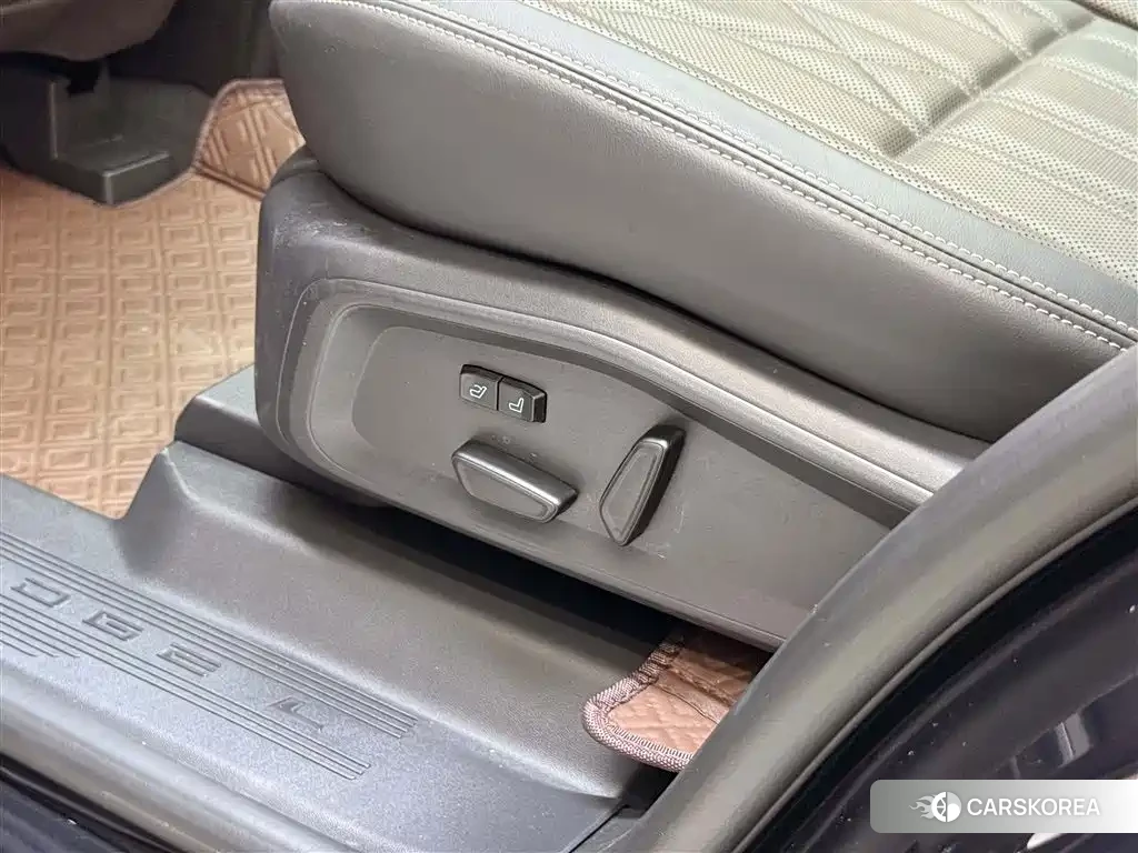 Ford Edge 2025 Черный из Китая, фото 5